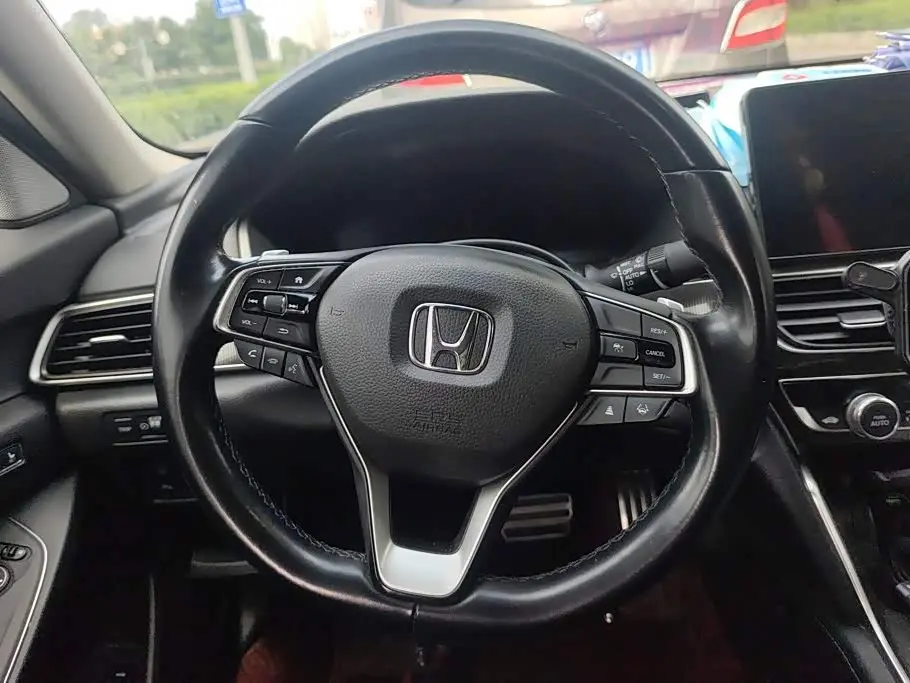 Honda Accord 2022 — Şəkil 15/16