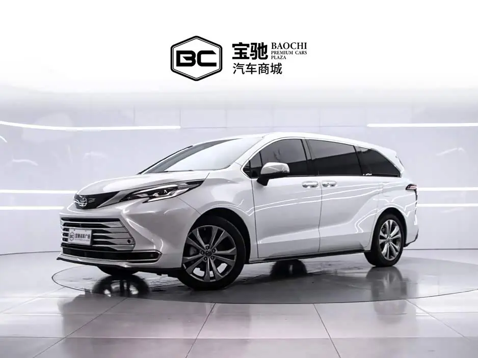 Toyota Sienna 2023 — Photo 1/20
