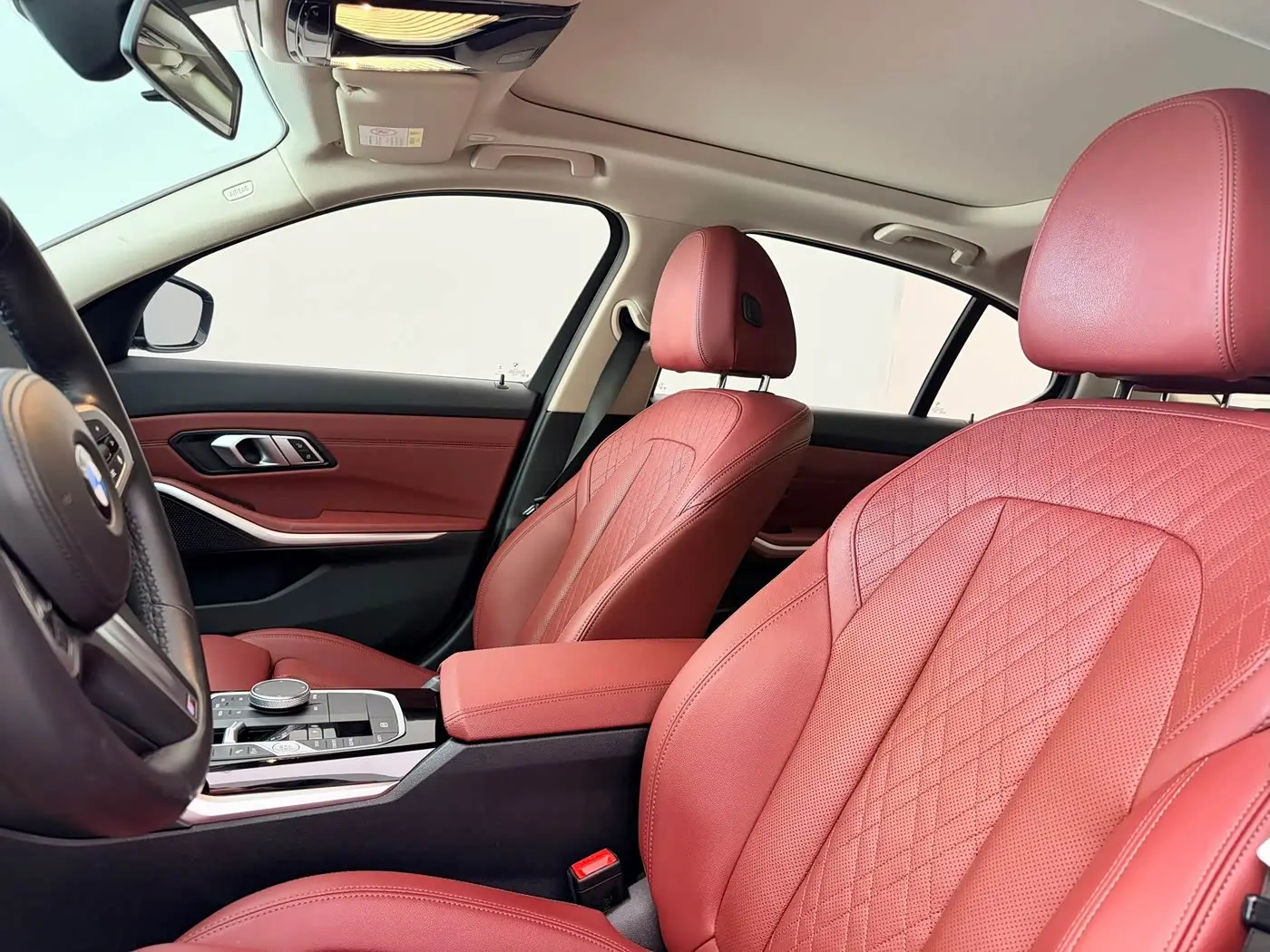 BMW 3 Series 2023 — Photo 11/20