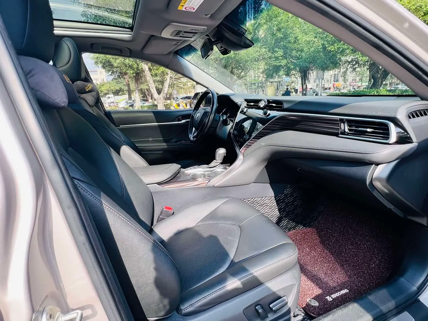 Toyota Camry 2020 — Photo 14/16