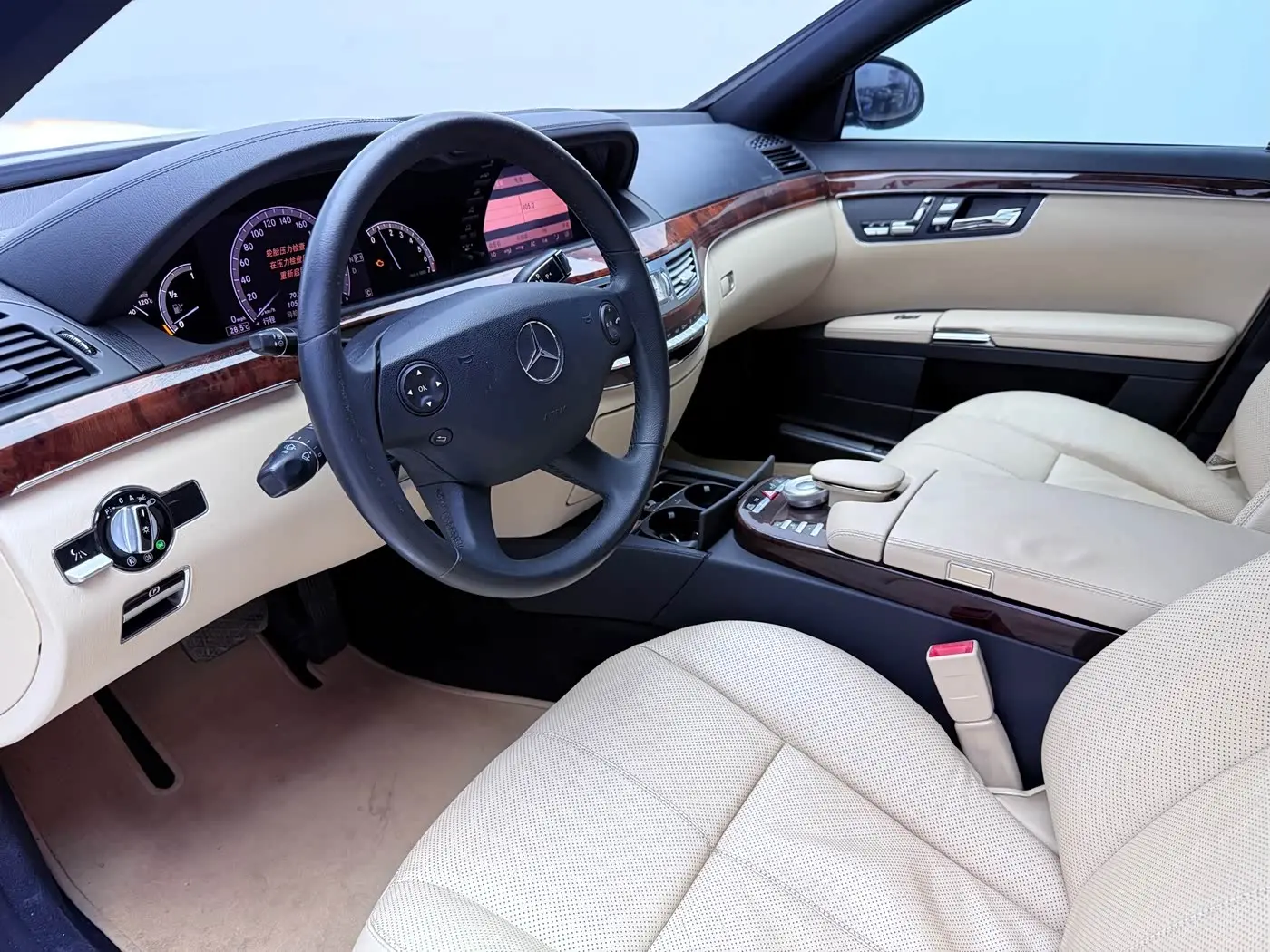 Mercedes-Benz S-Class 2008 — Photo 16/18