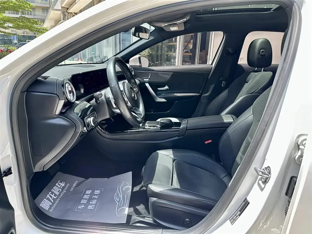 Mercedes-Benz A-Class 2023 — Фото 11/14