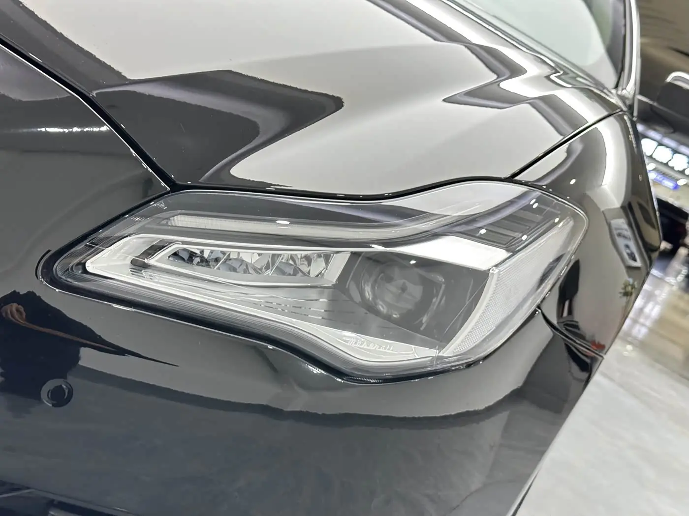 Maserati Quattroporte 2017 — Şəkil 19/20