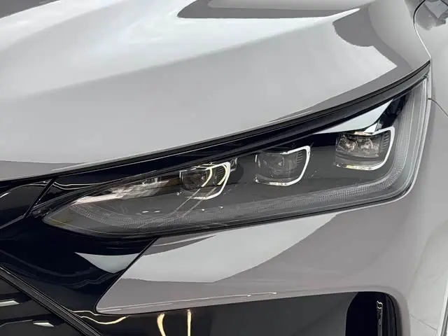 BYD Tang New Energy 2025 — Фото 11/14