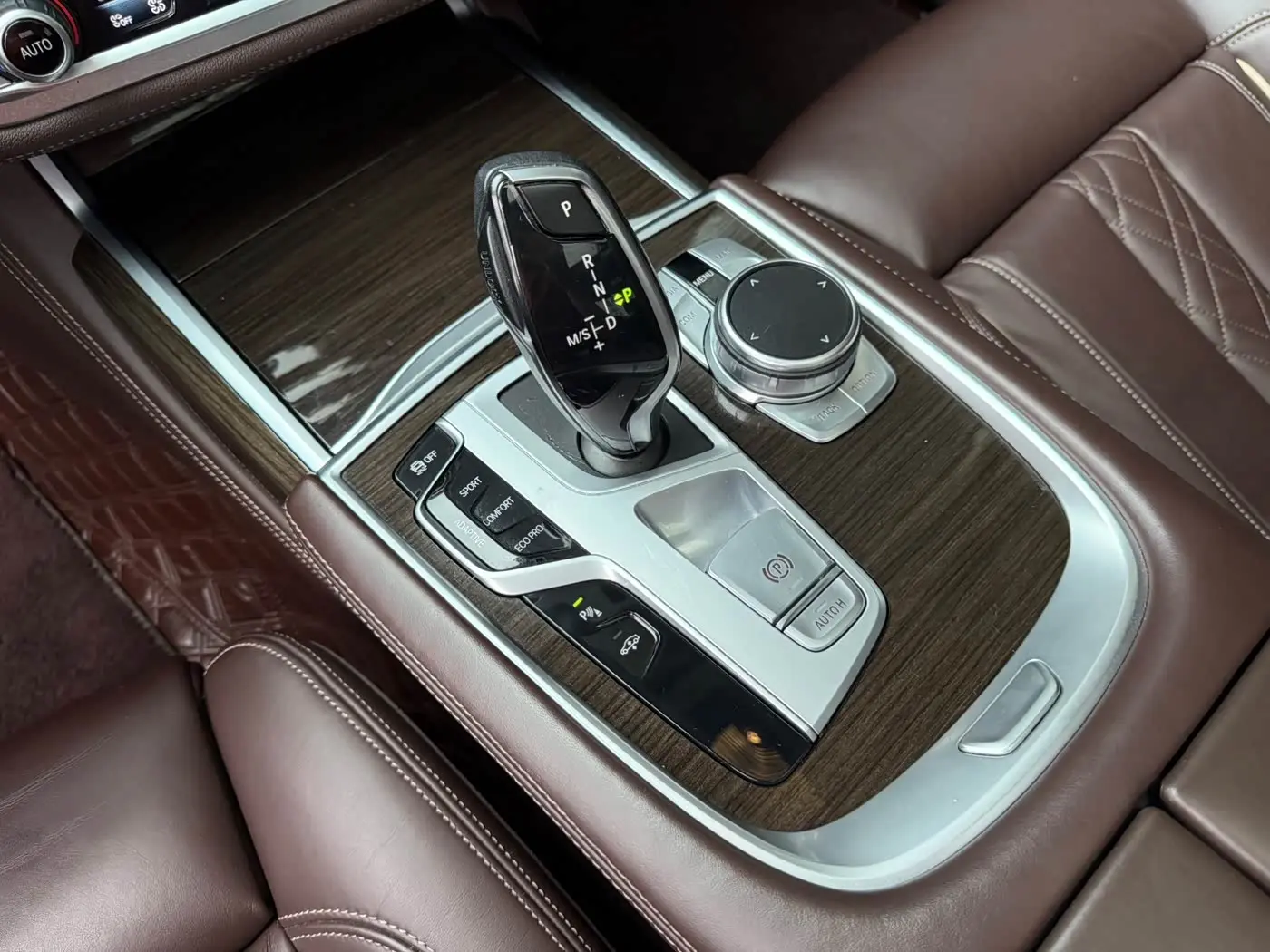 BMW 7 Series 2021 — Photo 14/20