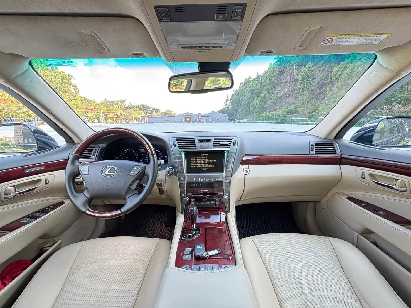 Lexus LS 2007 — Photo 11/13