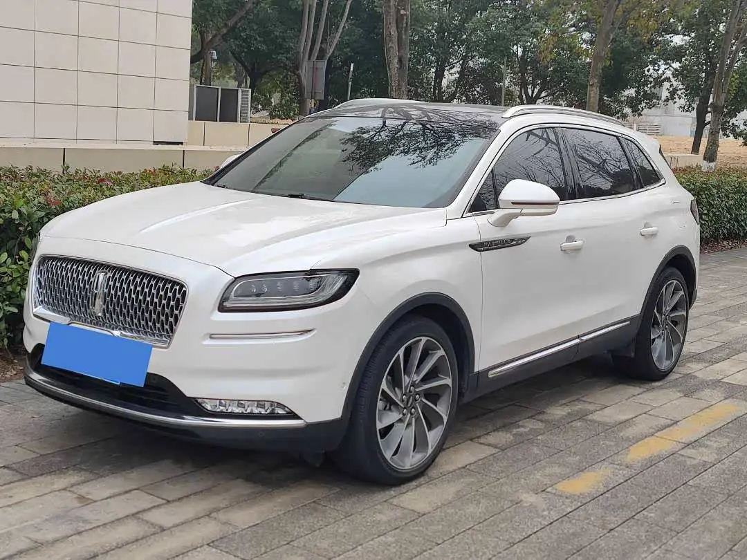 Lincoln Nautilus 2022 — Photo 1/12