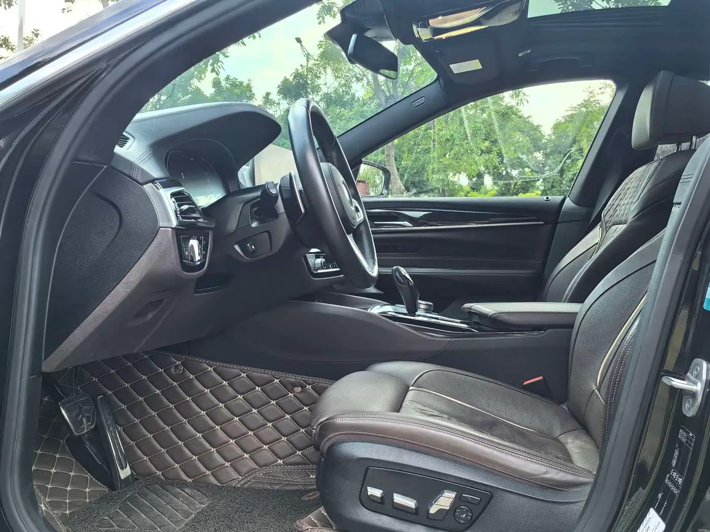 BMW 6 Series GT 2020 — Photo 7/20