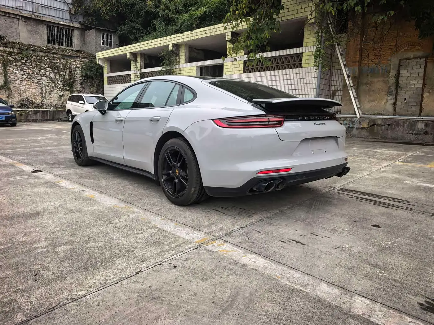 Porsche Panamera 2018 — Şəkil 6/10