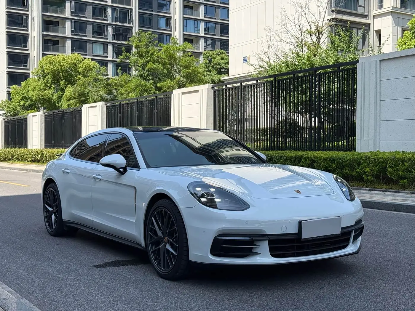 Porsche Panamera 2018 — Photo 4/20