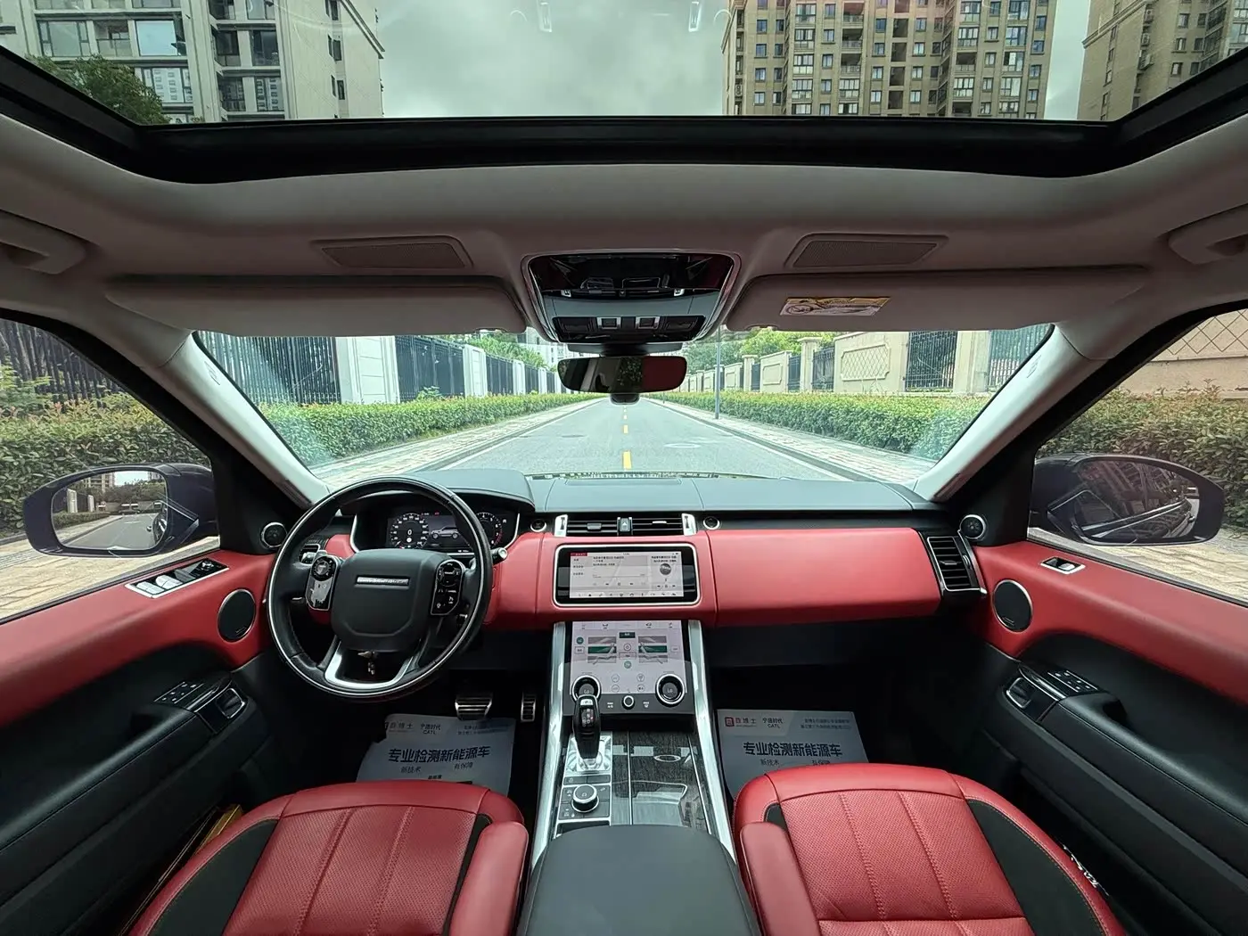 Land Rover Range Rover Sport 2022 — Photo 14/14