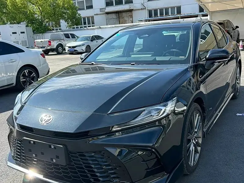 Toyota Camry 2026 — Фото 5/7