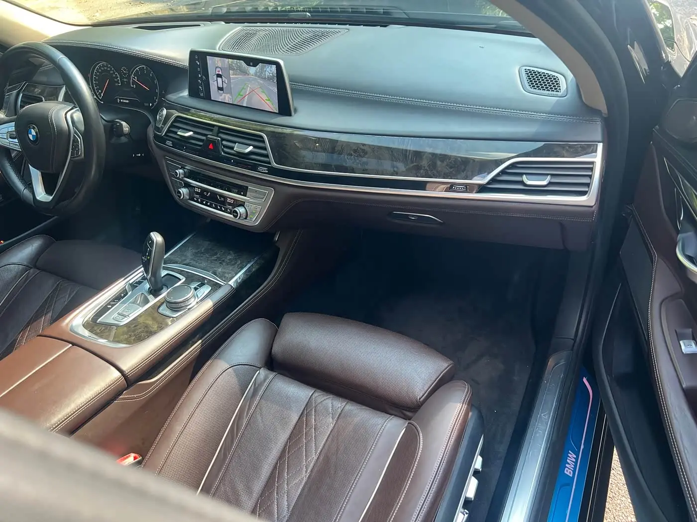 BMW 7 Series 2016 — Photo 10/16