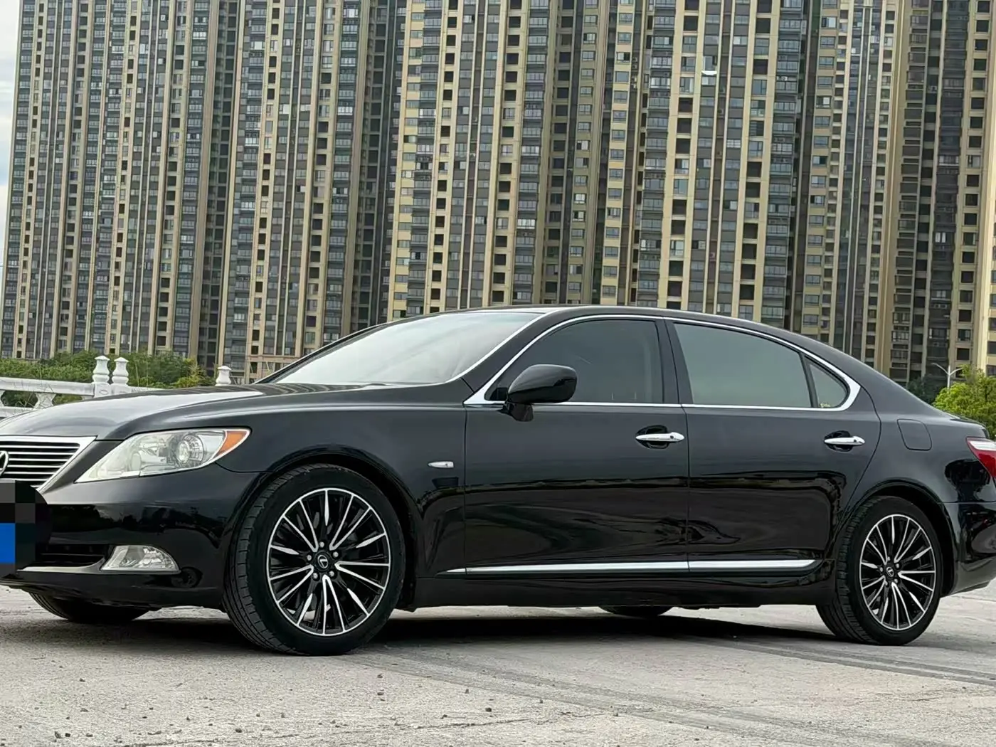 Lexus LS 2007 — Photo 1/9