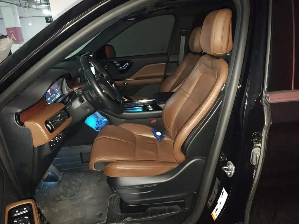 Lincoln Aviator 2021 — Şəkil 16/20