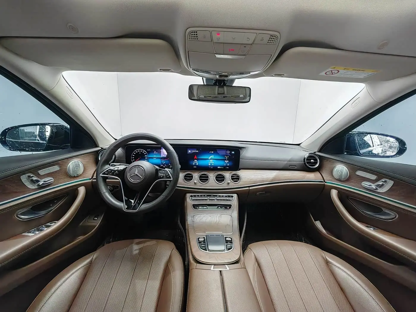 Mercedes-Benz E-Class 2021 — Photo 10/20