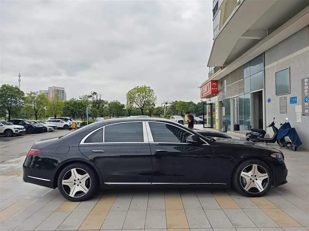 Mercedes-Benz S-Class 2022 — Photo 9/11