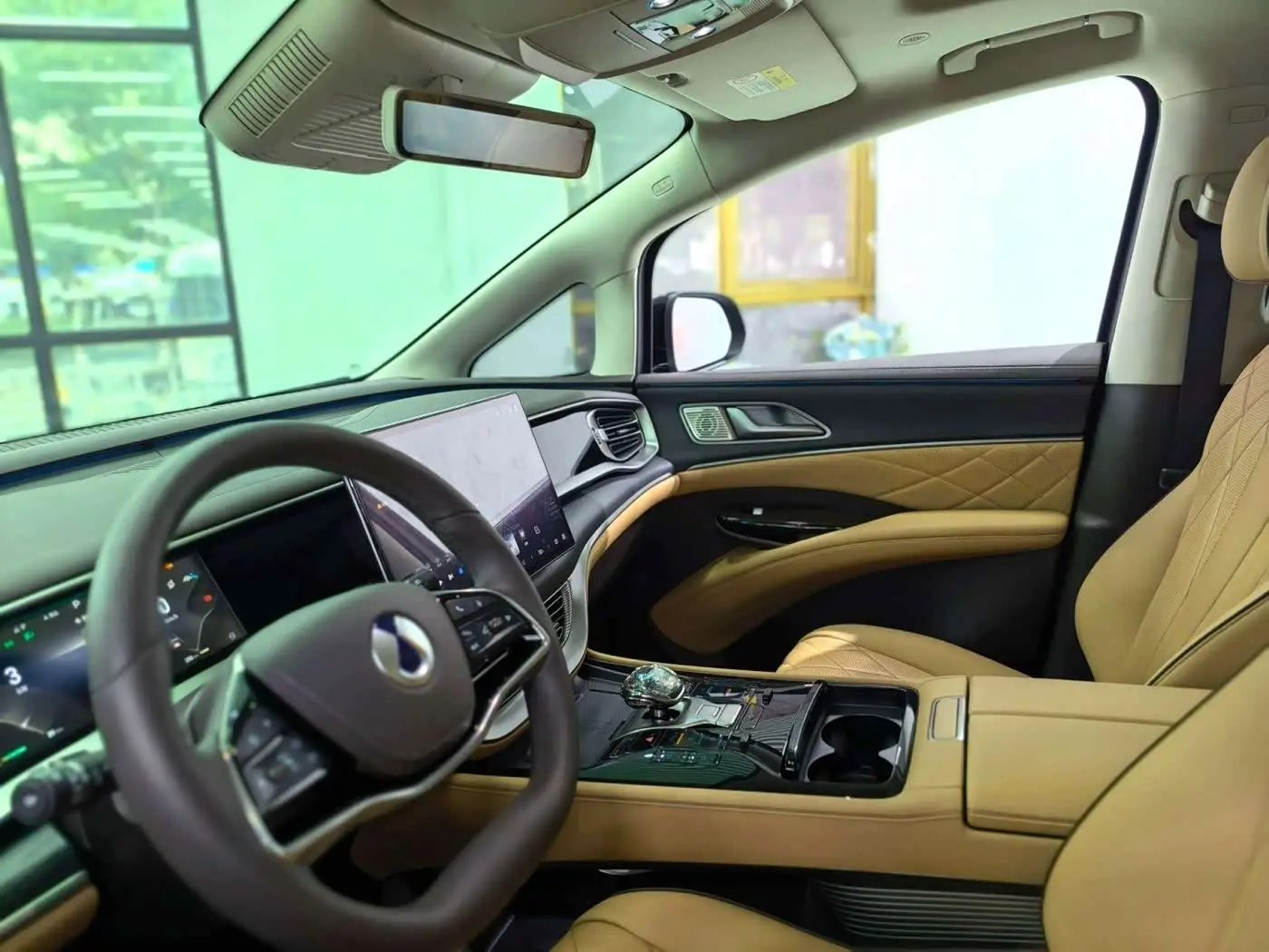 Denza D9 2025 — Şəkil 8/8