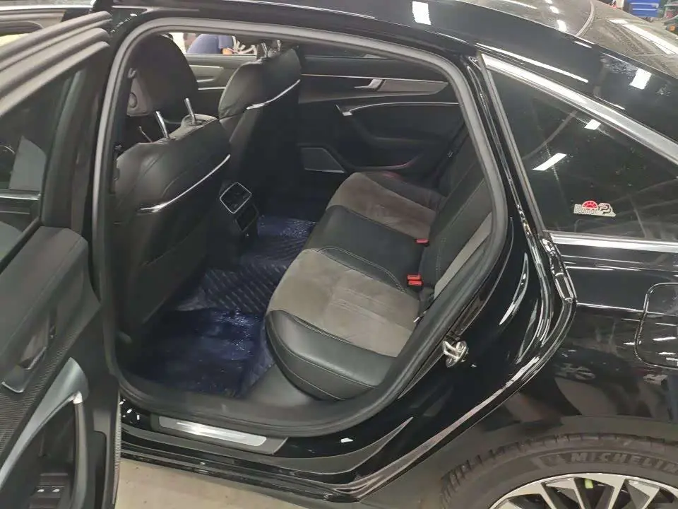 Audi A6L New Energy 2020 — Şəkil 7/9