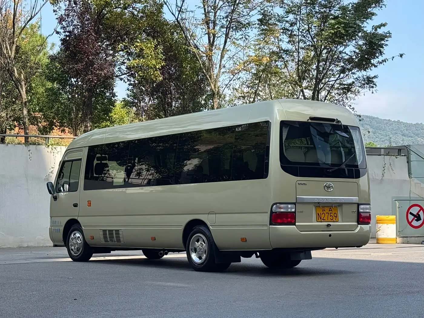 Toyota Coaster 2023 — Photo 6/20