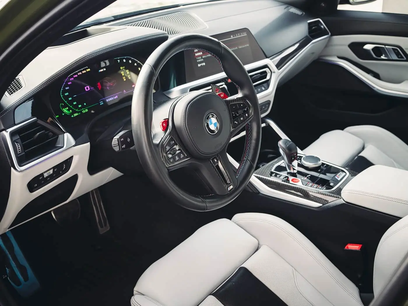 BMW M3 2022 — Photo 8/14