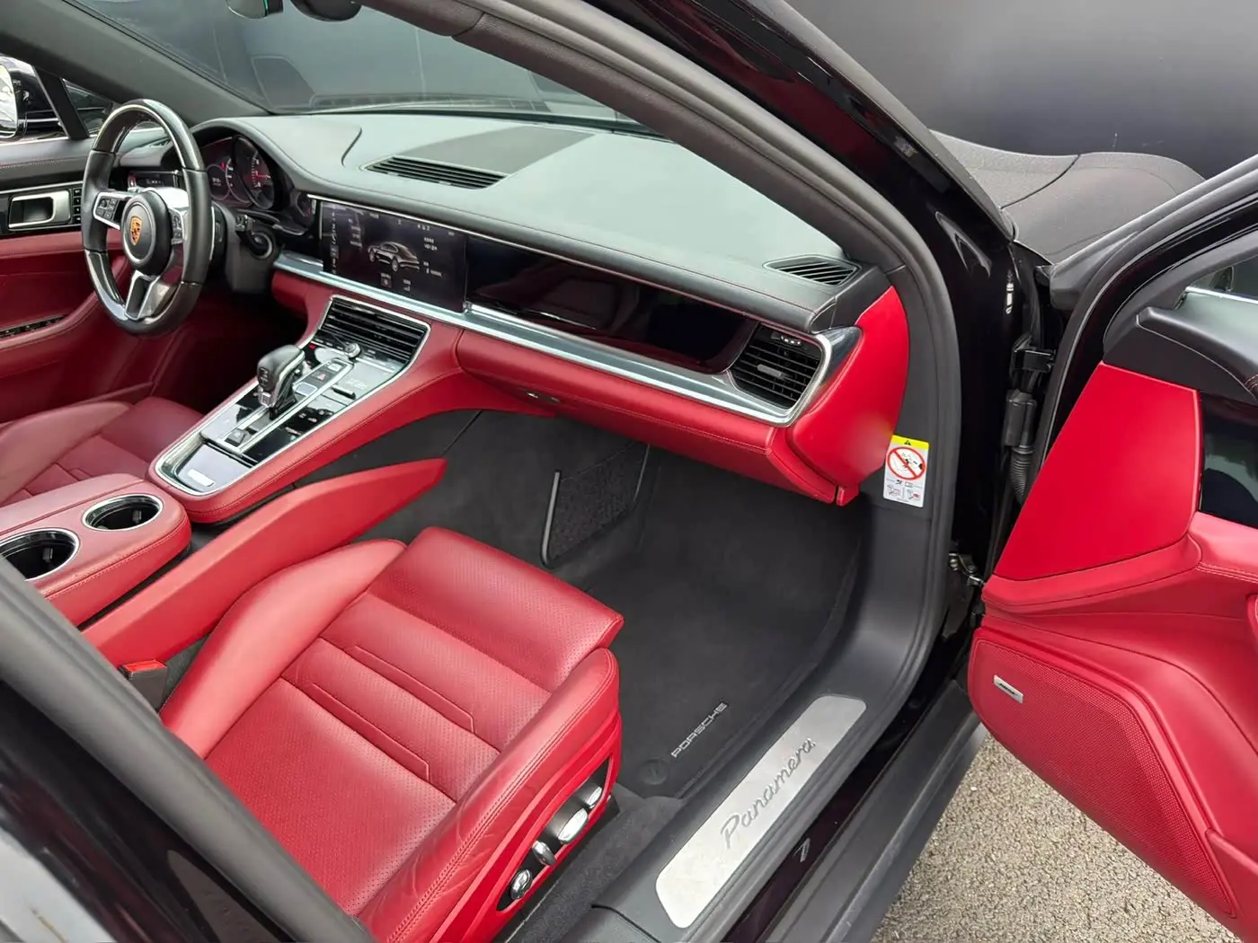 Porsche Panamera 2017 — Photo 16/16