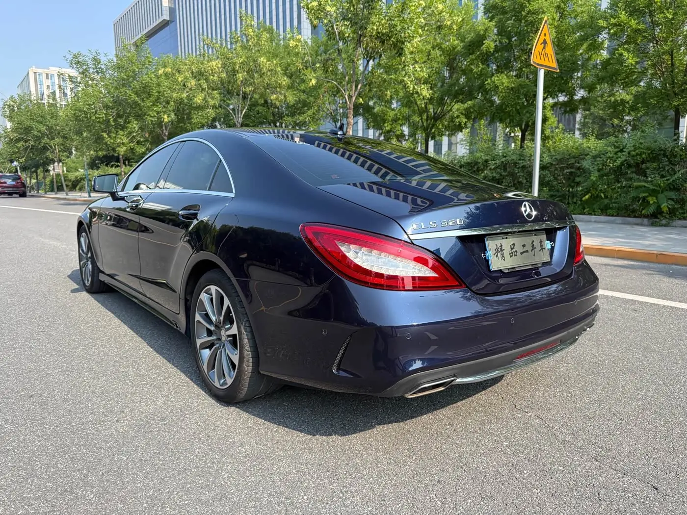 Mercedes-Benz CLS 2015 — Фото 4/18