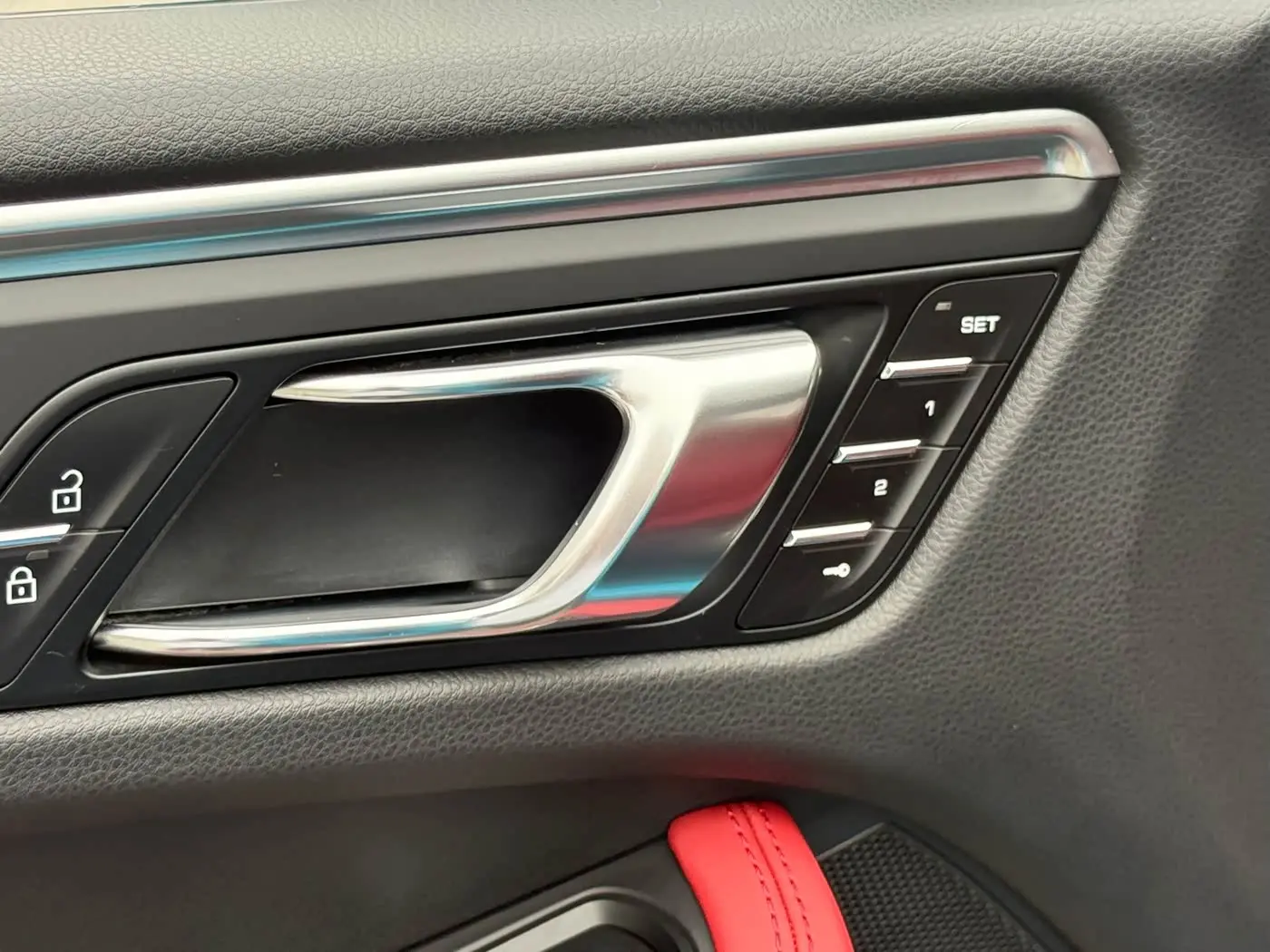 Porsche Macan 2022 — Şəkil 13/20