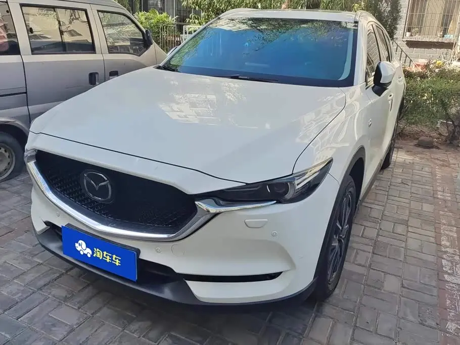 Mazda CX-5 2017 — Photo 1/16