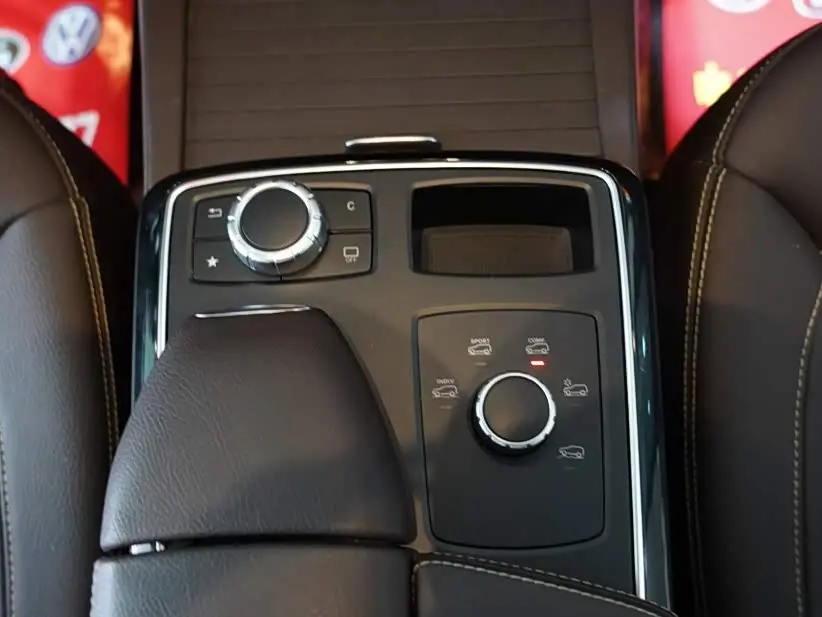 Mercedes-Benz GLE 2017 — Photo 11/17
