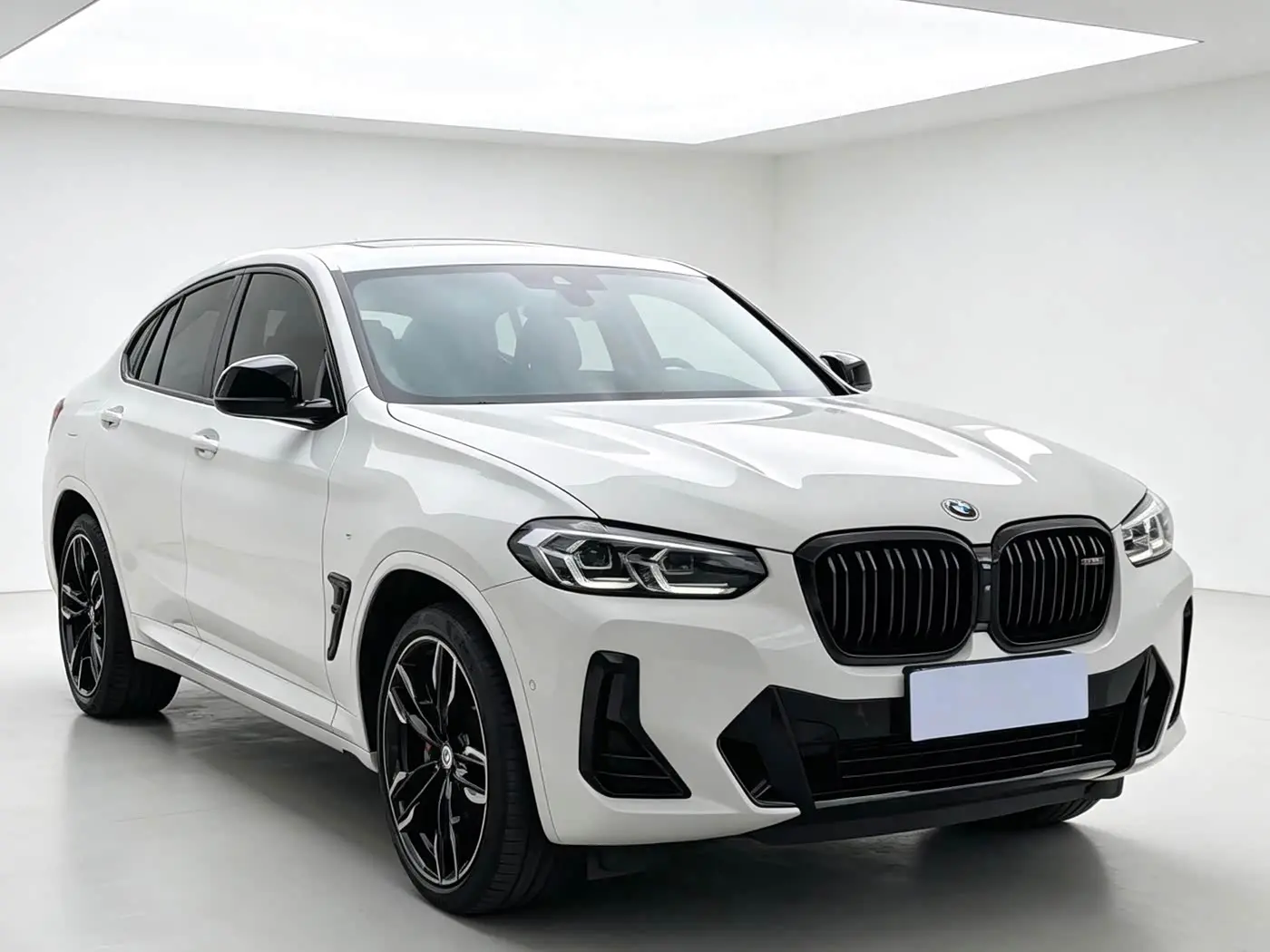 BMW X4 M40i 2023 — Photo 3/13