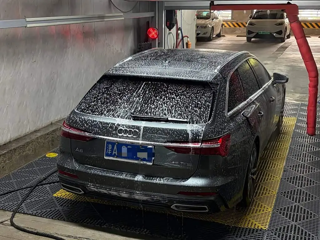 Audi A6 2020 — Photo 2/5