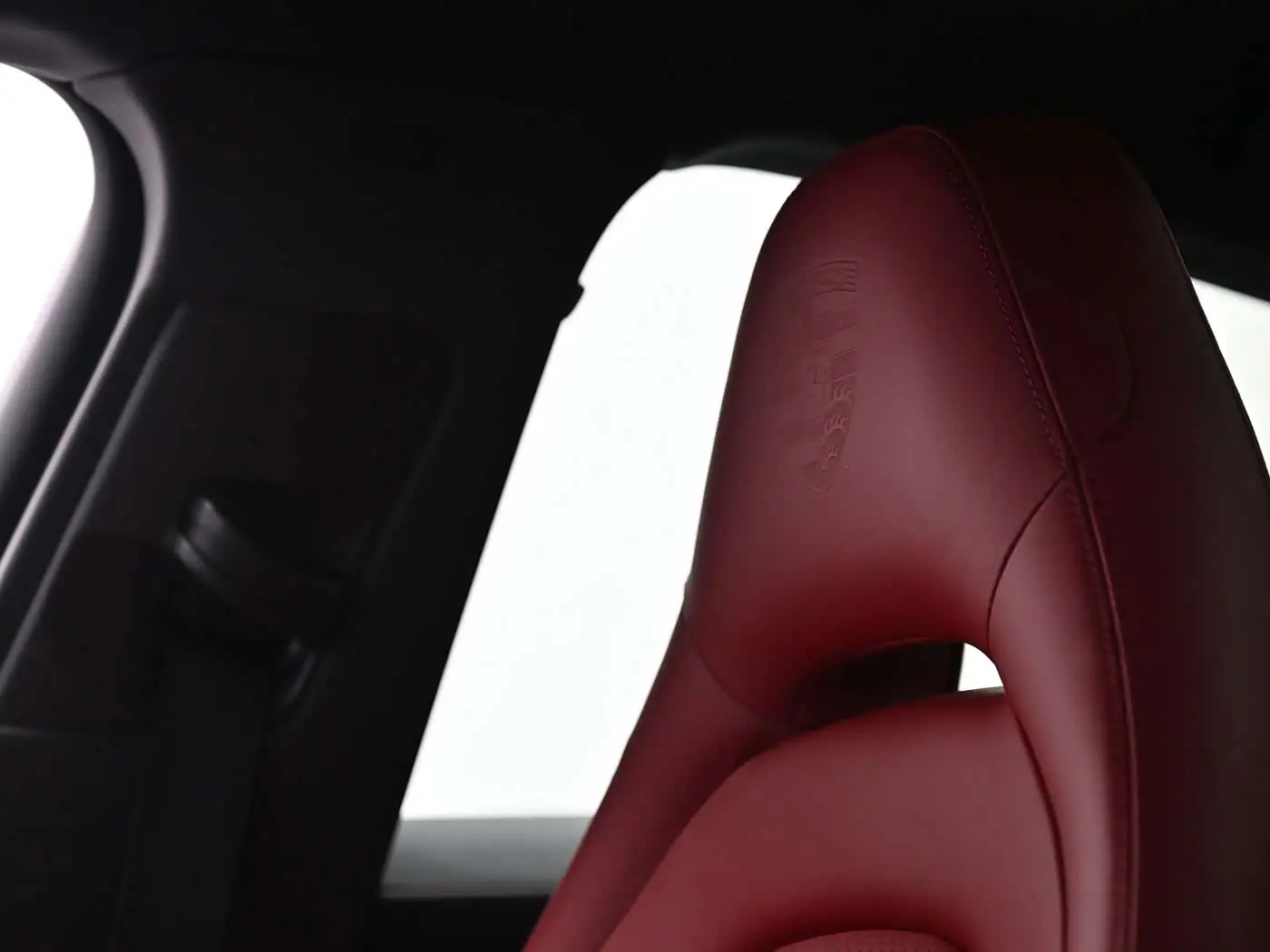 Porsche Panamera 2023 — Фото 9/17