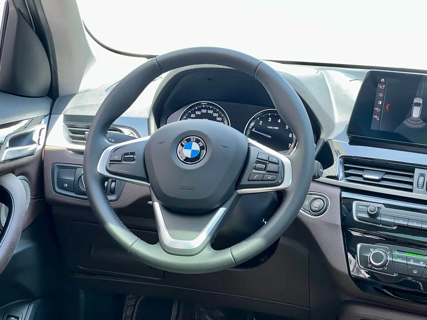 BMW X1 2021 — Şəkil 13/14