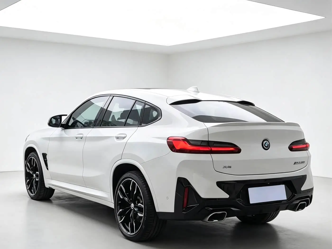 BMW X4 M40i 2023 — Photo 9/13