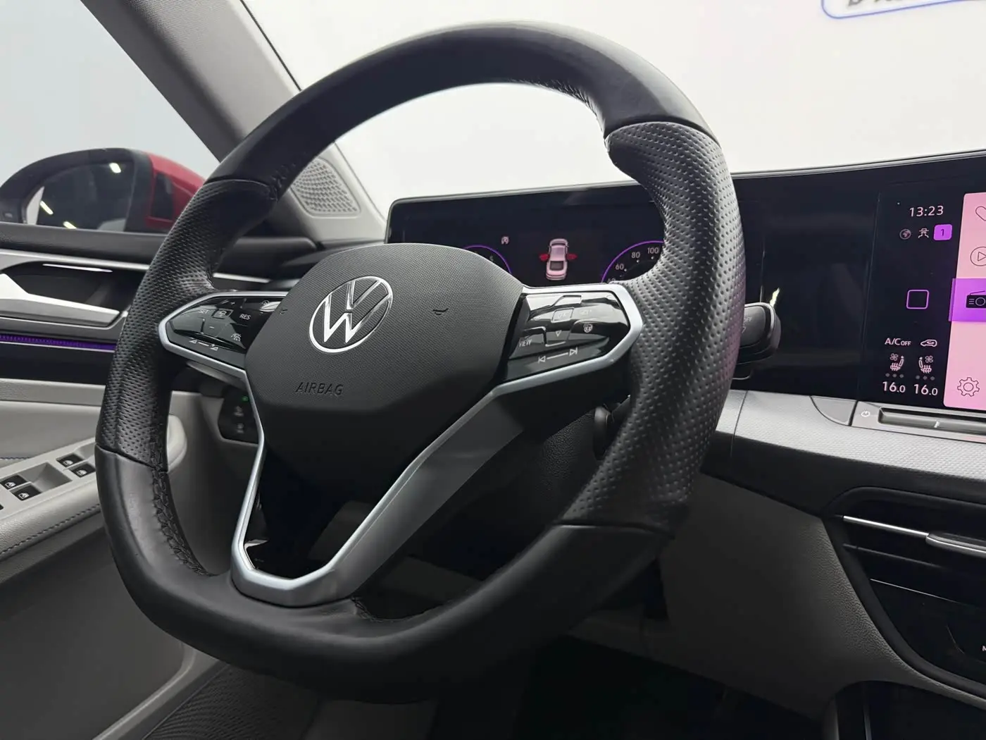 Volkswagen Lamando 2022 — Photo 12/20