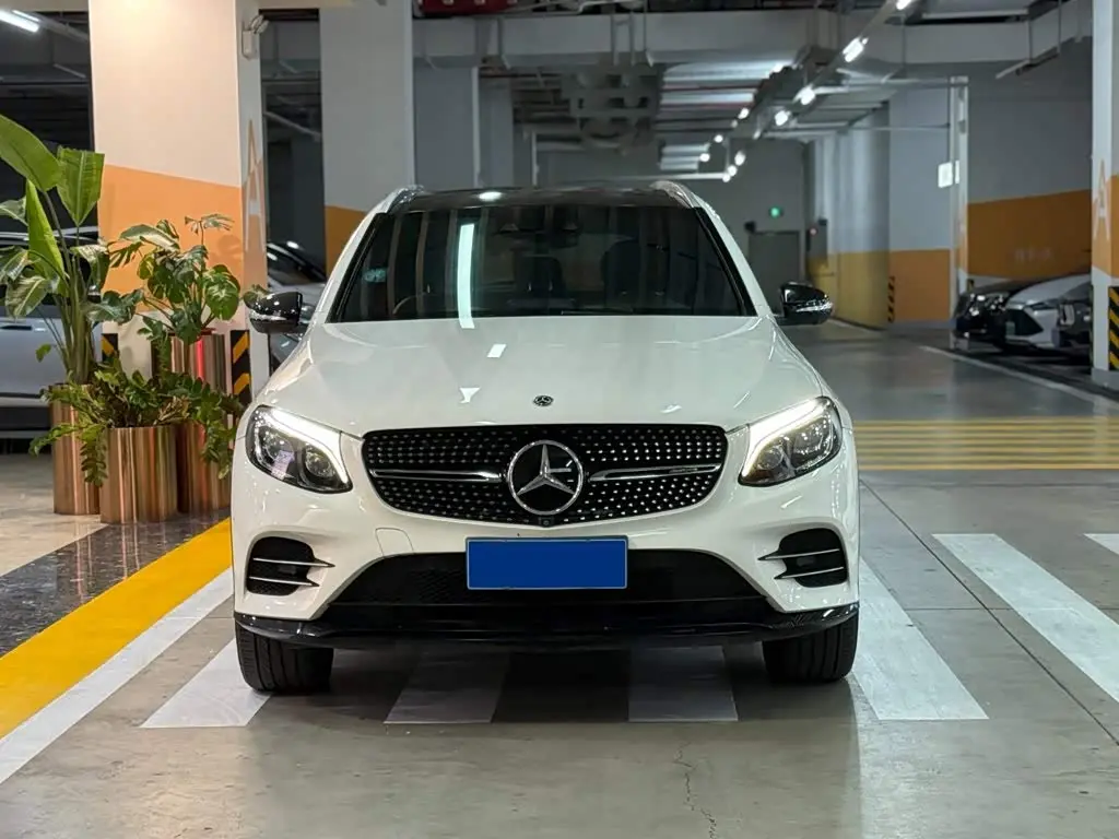 Mercedes-Benz GLC AMG 2018 — Şəkil 2/20