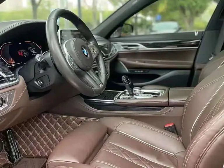 BMW 7 Series 2020 — Photo 6/9
