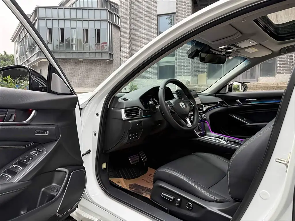 Honda Accord 2023 — Şəkil 6/20