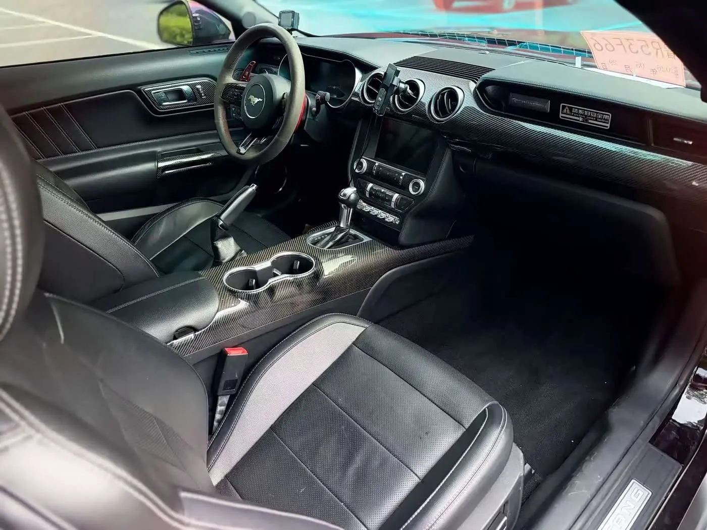 Ford Mustang 2019 — Фото 13/14