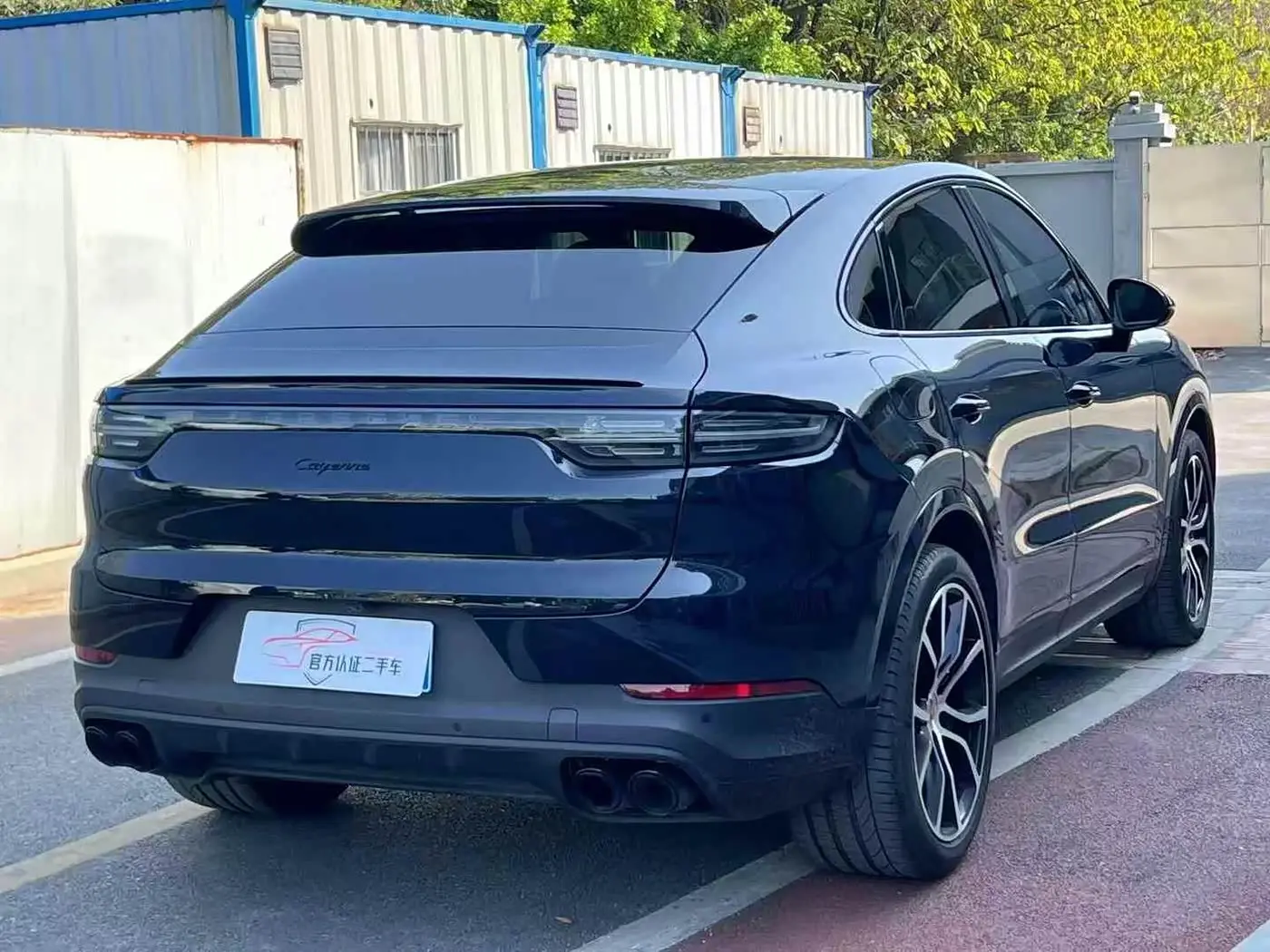 Porsche Cayenne 2023 — Photo 9/10