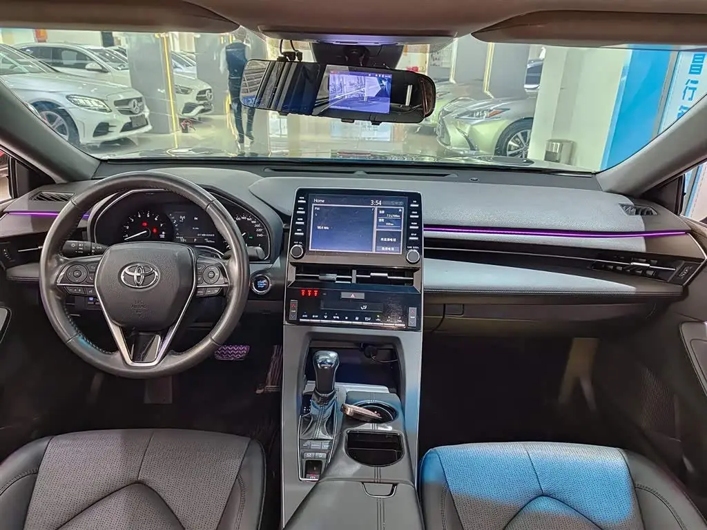 Toyota Avalon 2021 — Photo 10/11