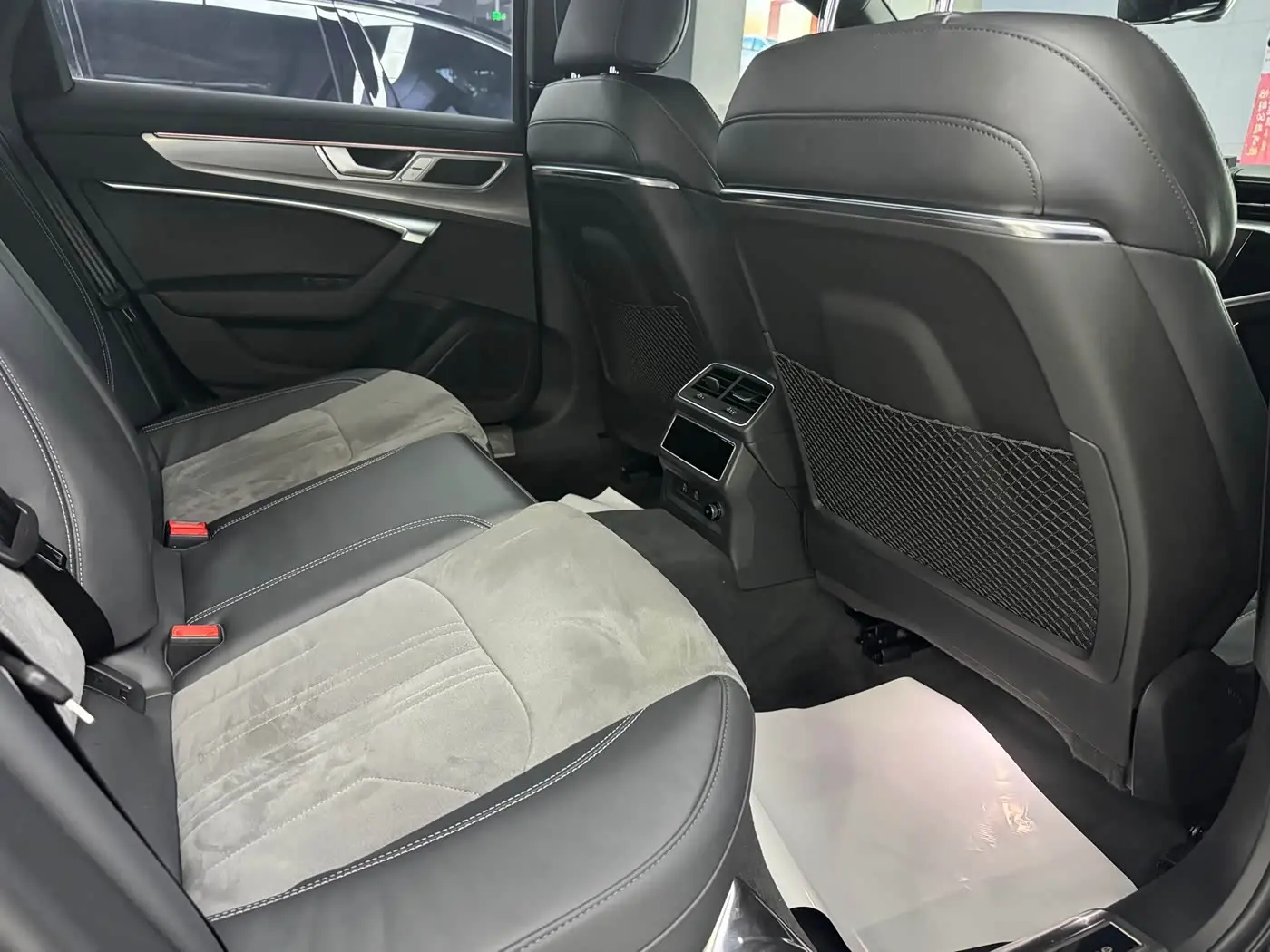 Audi A6L 2024 — Photo 6/19
