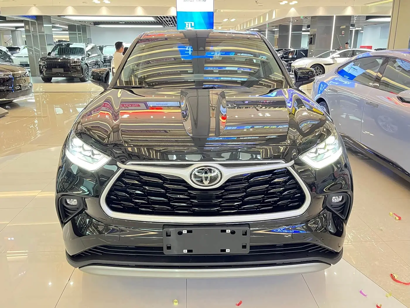 Toyota Highlander 2026 — Photo 1/12