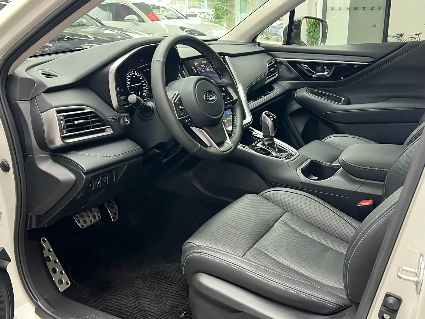 Subaru Outback 2022 — Photo 11/20