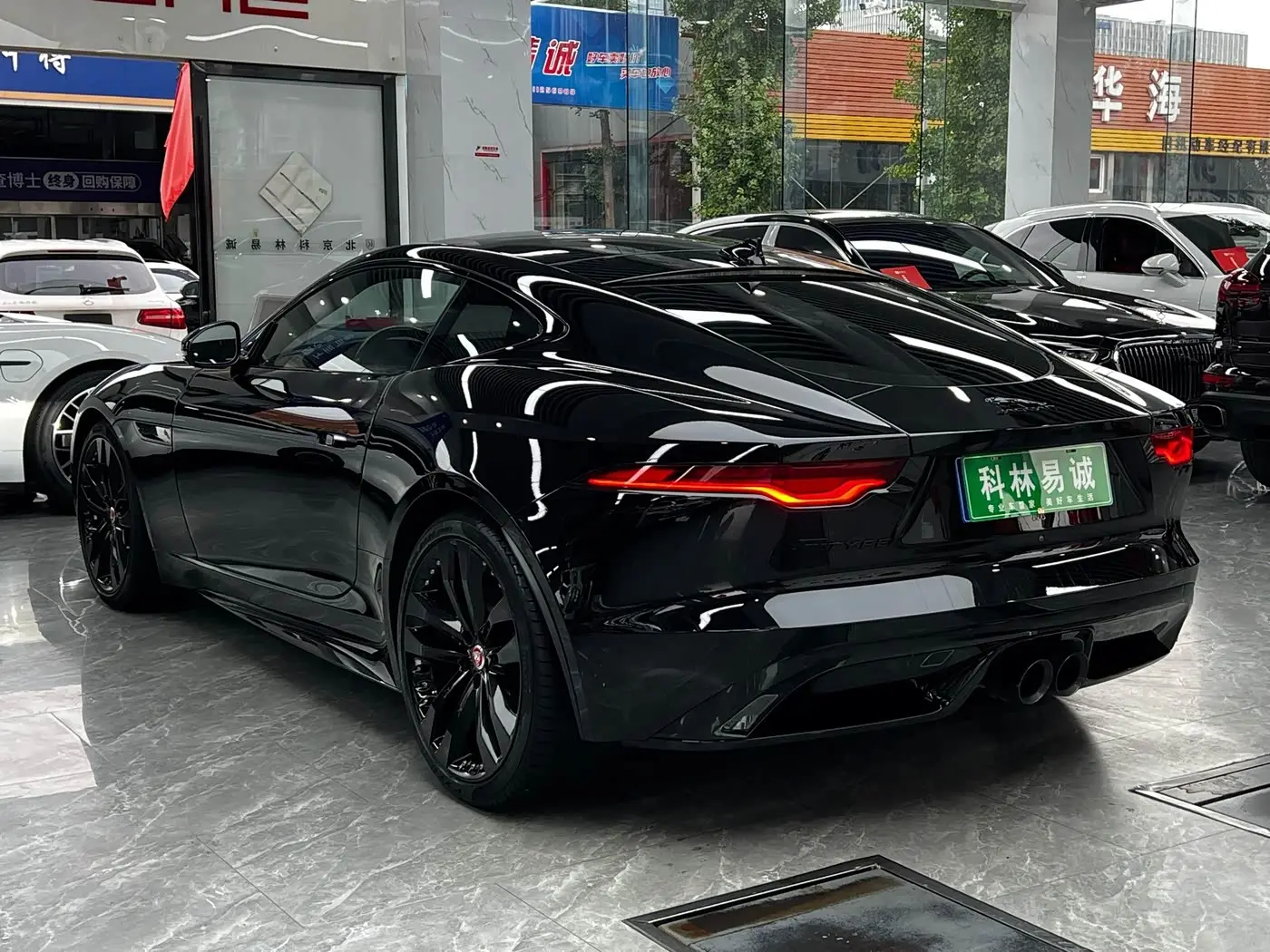 Jaguar F-TYPE 2023 — Şəkil 6/20