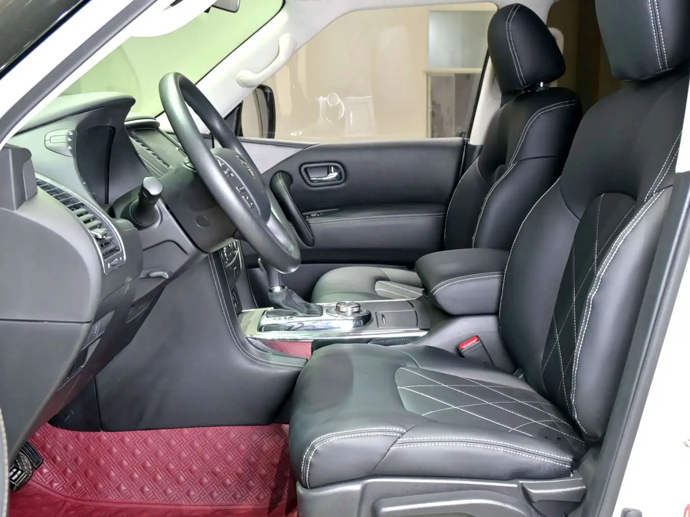 Nissan Patrol 2019 — Photo 10/20