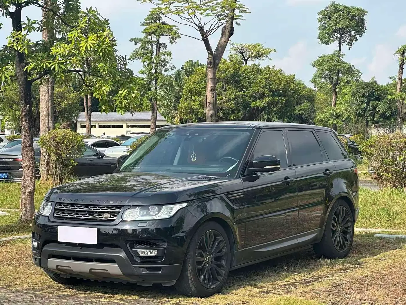 Land Rover Range Rover Sport 2017 — Şəkil 1/9