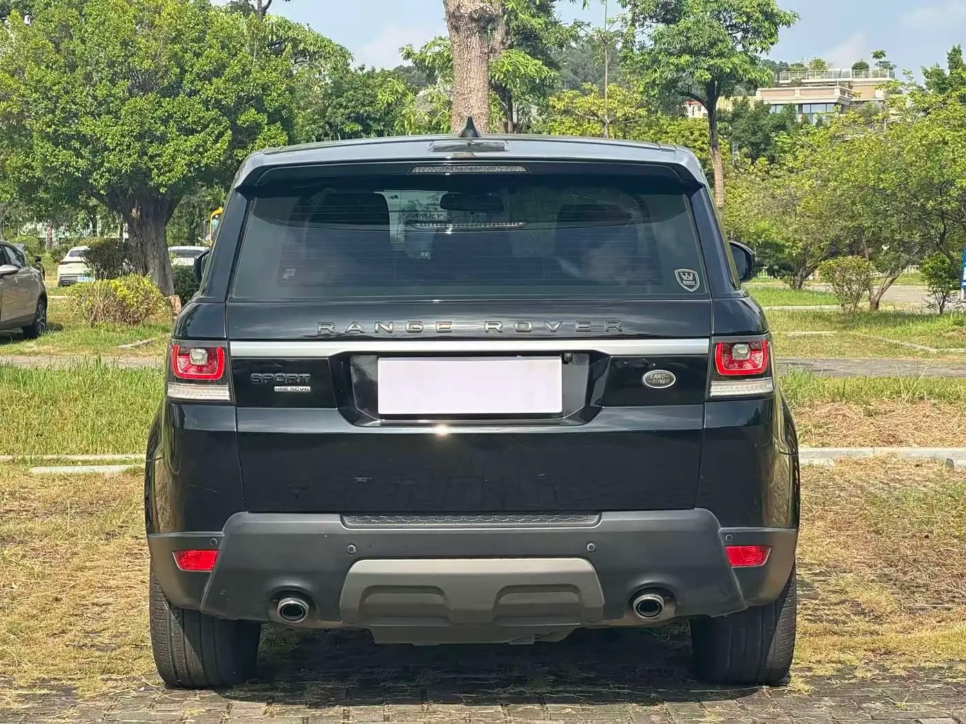 Land Rover Range Rover Sport 2017 — Şəkil 8/9