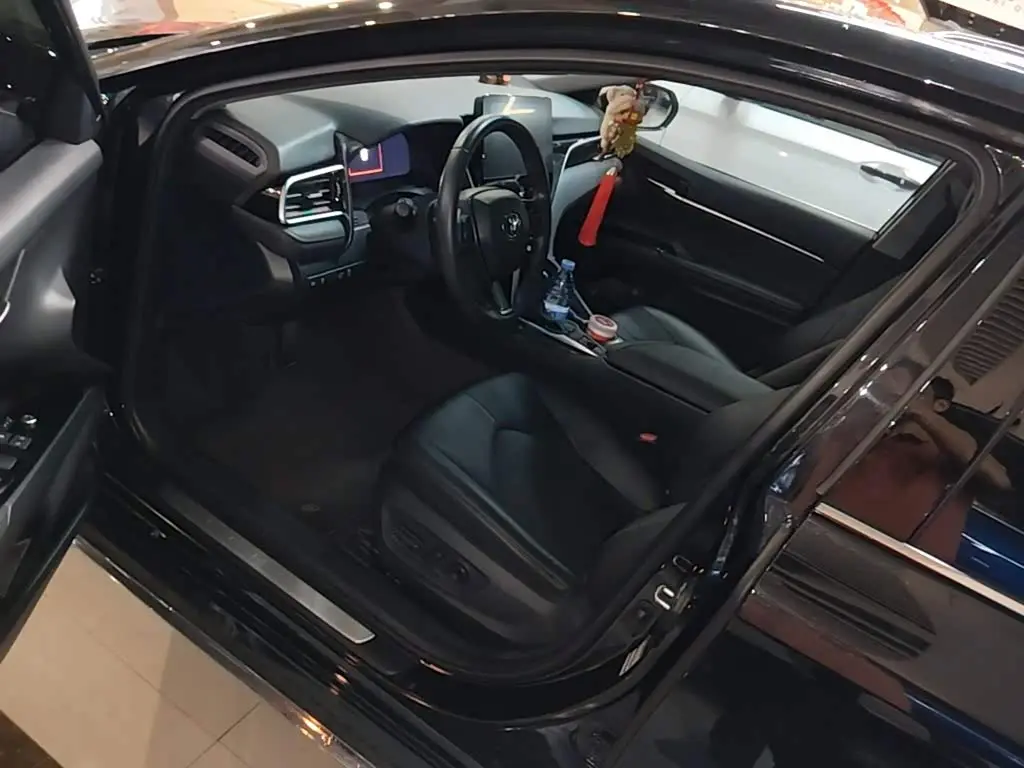 Toyota Camry 2024 — Şəkil 16/20